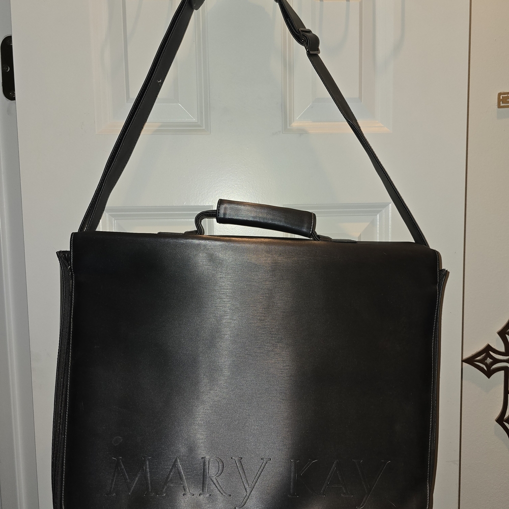 Mary Kay Womens Weekender/ Briefcase Bag Dark Blue